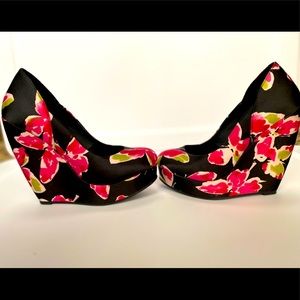 Flower print ELLE wedges